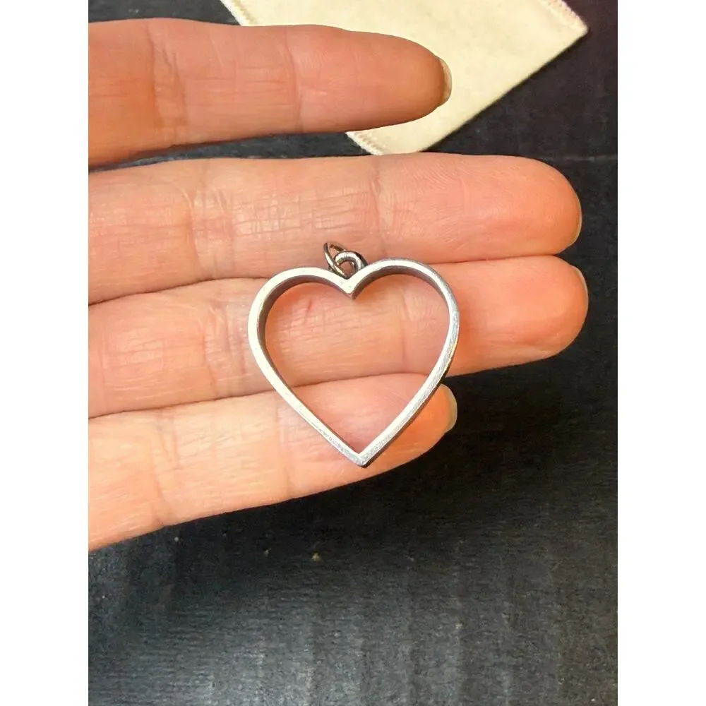 Retired James Avery Deep Heart Charm Pendant 1